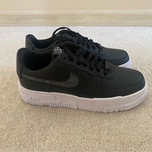 Nike Air Force Pixel black